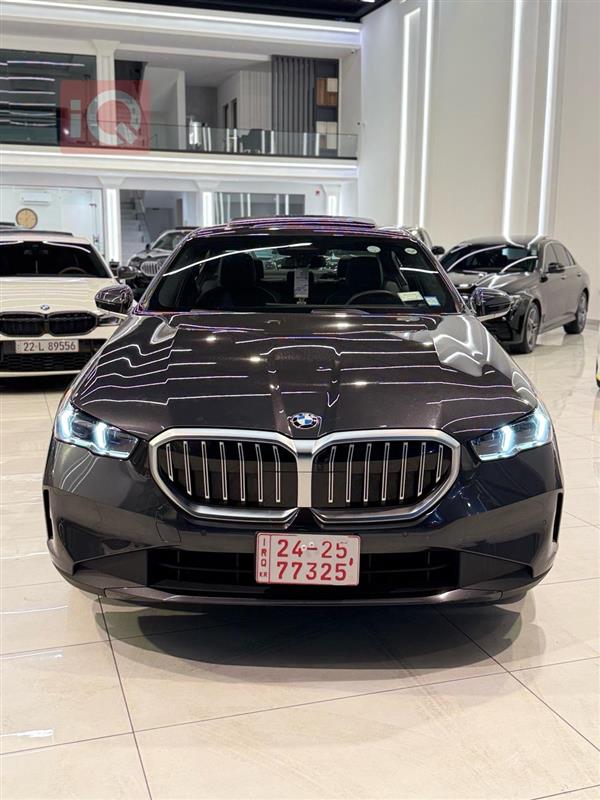 بی ئێم دەبڵیو سیریەس 5 2024  بۆ فرۆشتن لە عێراق - هەولێر